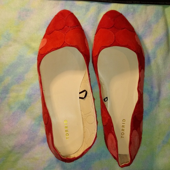 torrid Shoes - NWOT Torrid Heart On ❤ Flats SZ 12